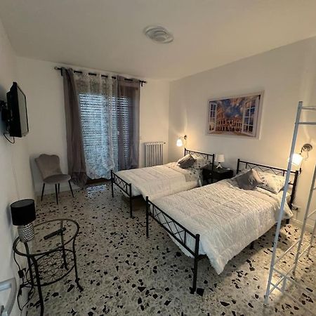 Romafatata: Intero Appartamento Extérieur photo