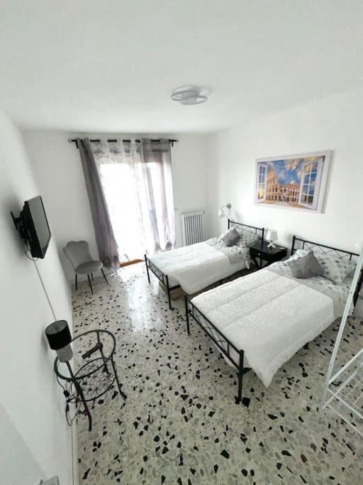 Romafatata: Intero Appartamento Extérieur photo